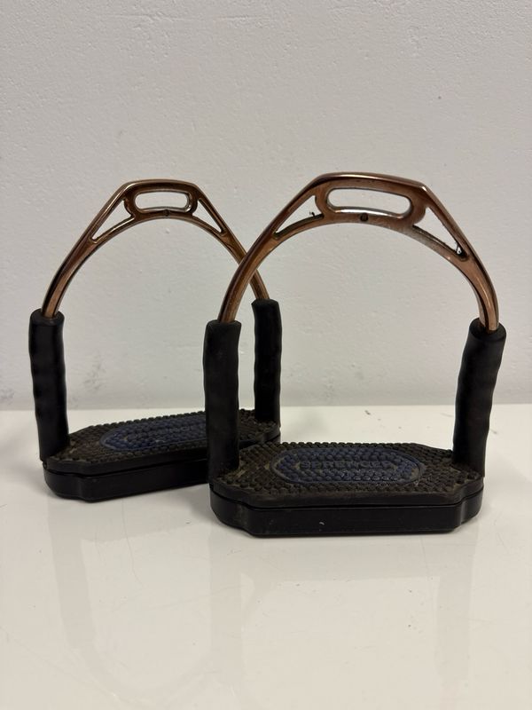 Sprenger bow balance beugels brons