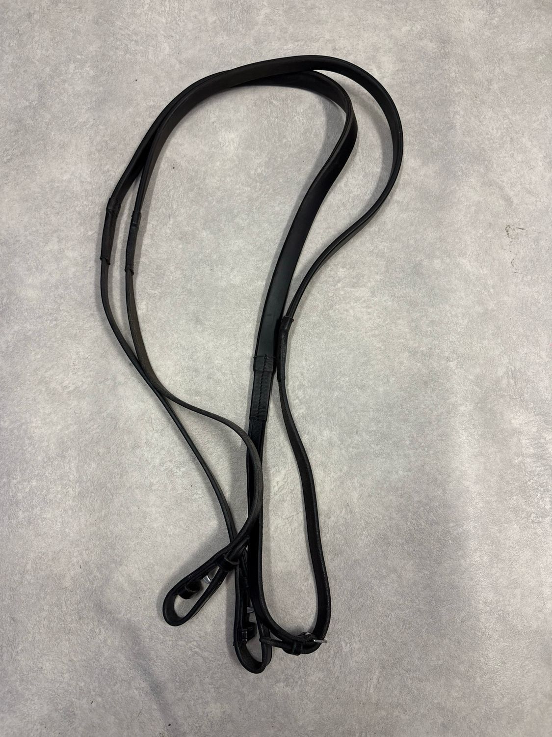 Teugels zwart rubber full