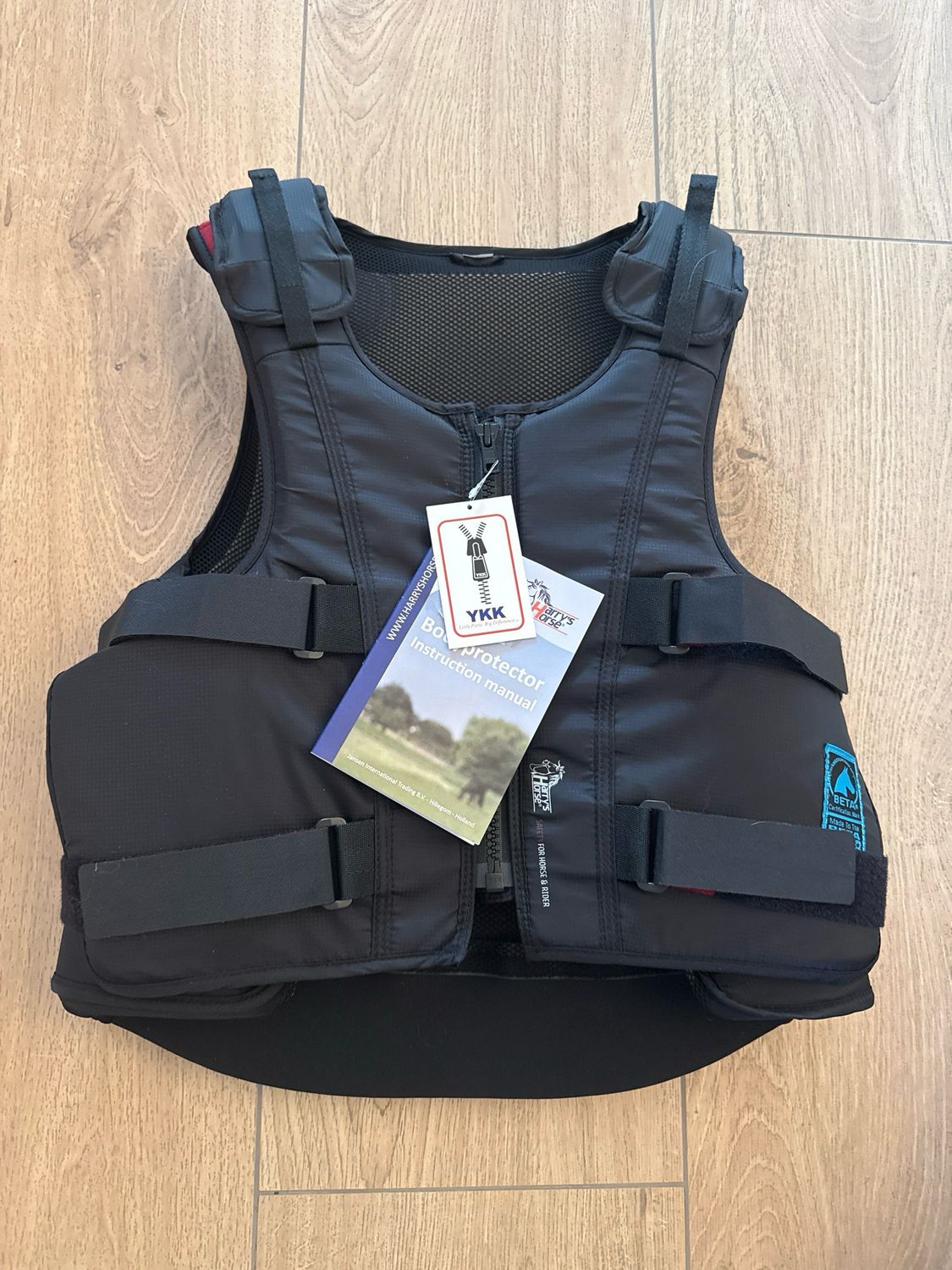 Harry’s horse bodyprotector slim fit adult / senior zwart large