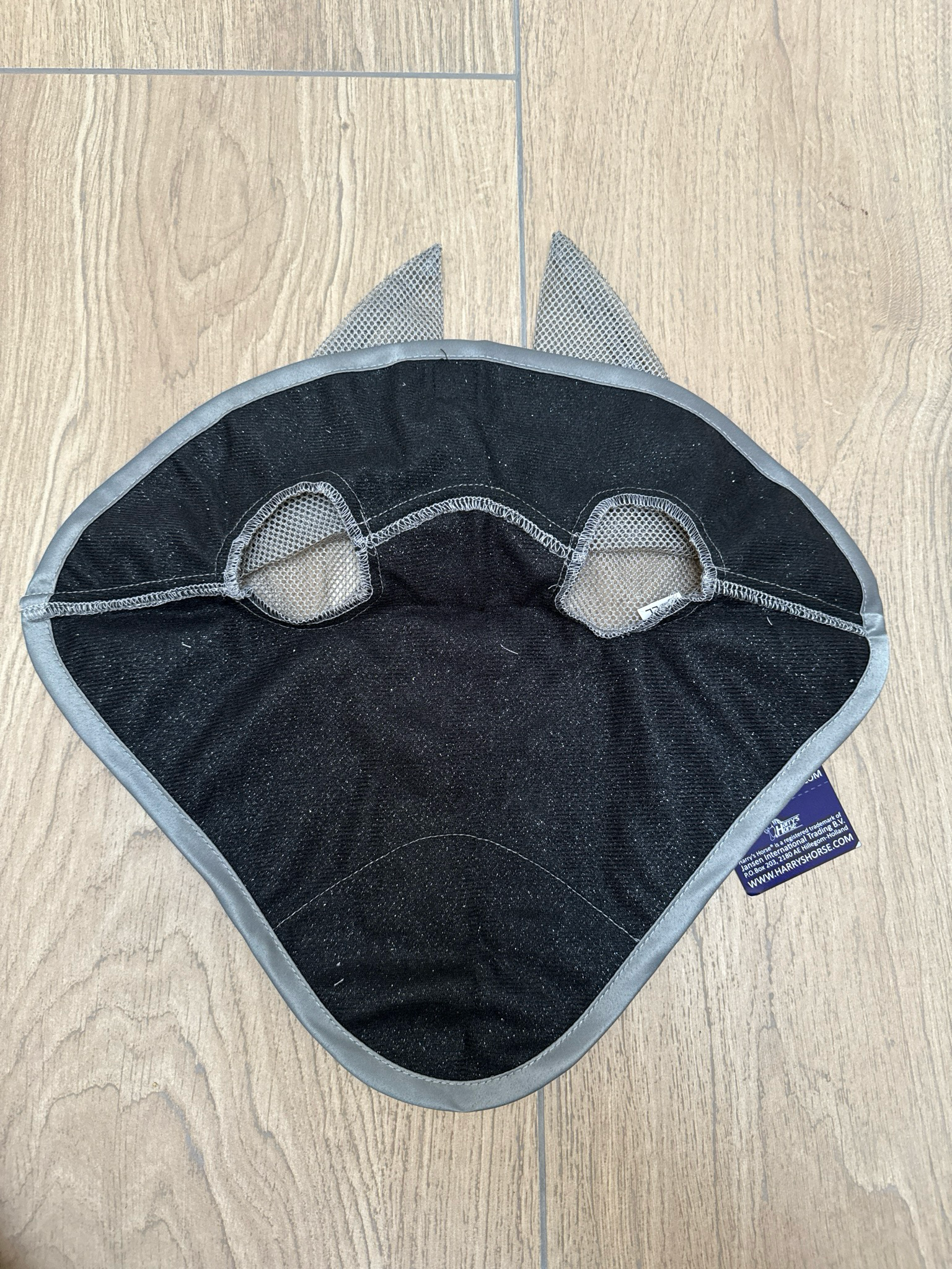 Harry’s horse oornetje Silverstone grijs zilver full