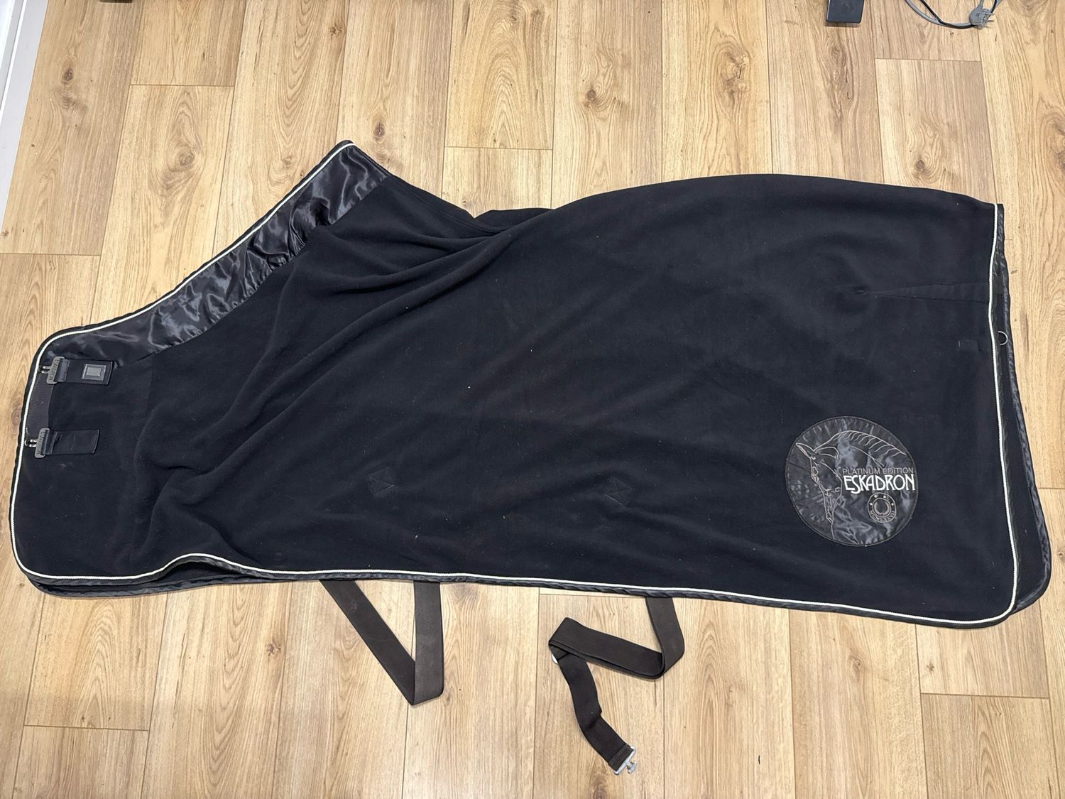 Eskadron platinum zweetdeken bruin 205