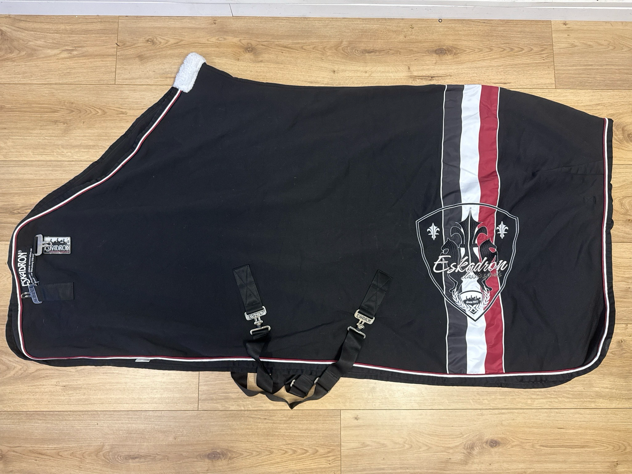 Eskadron classic sports deken zwart 185
