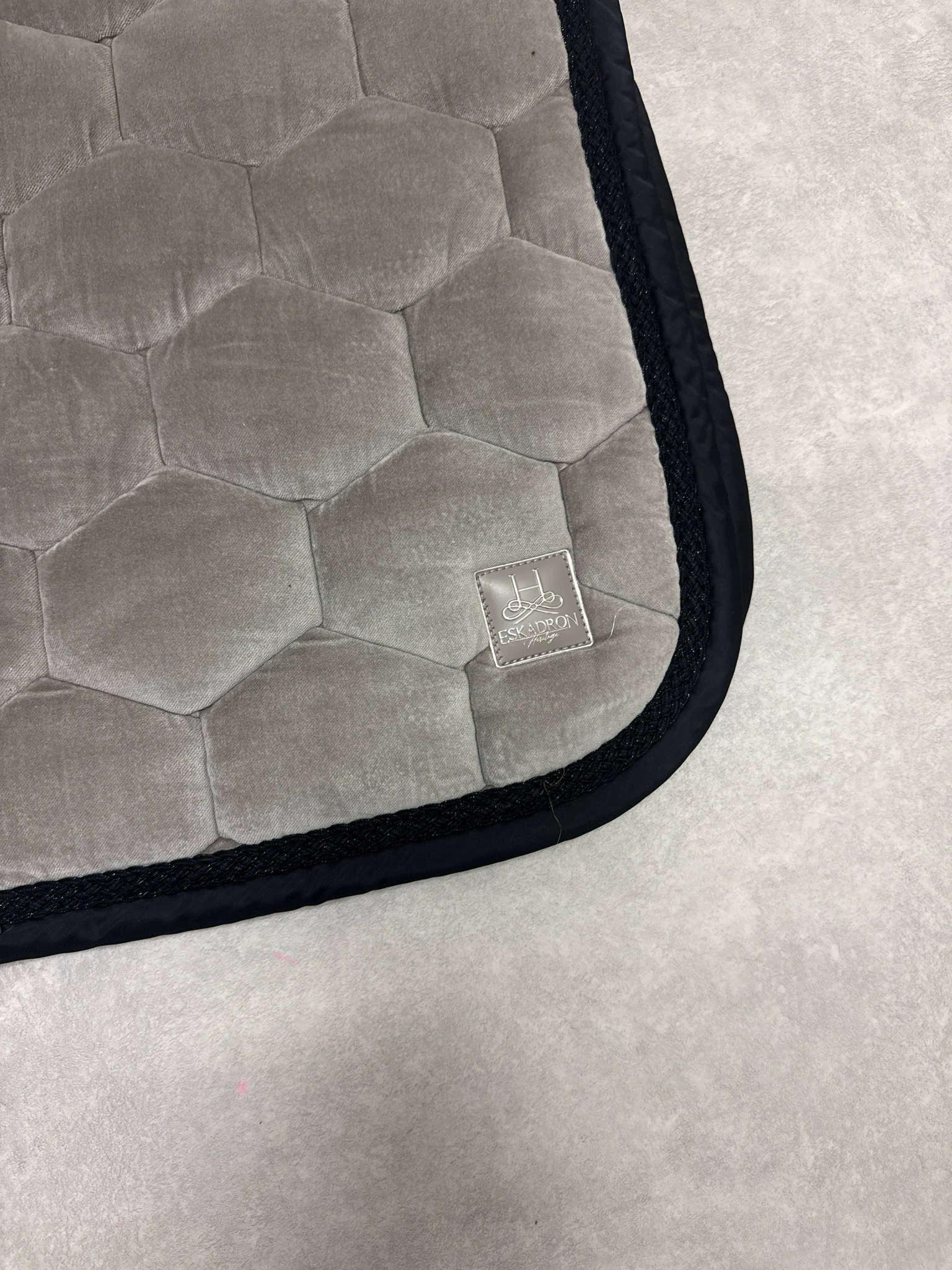 Eskadron dekje heritage velvet grijs full veelzijdigheid