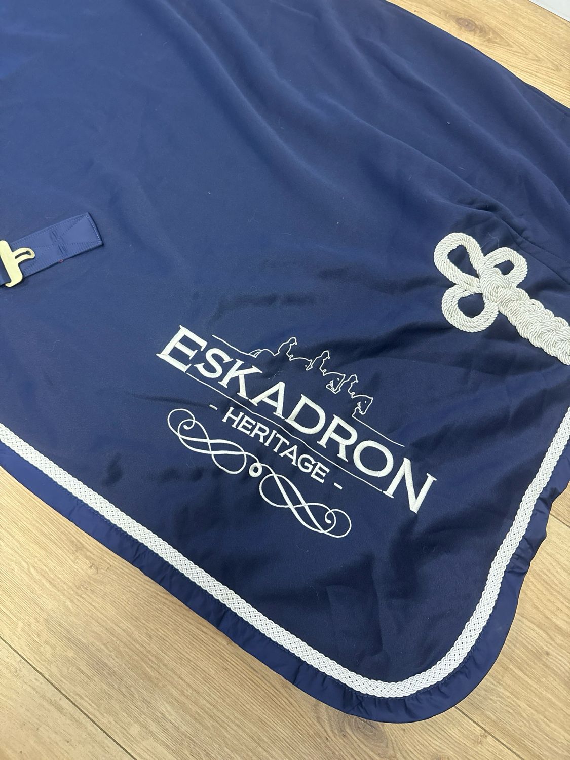 Eskadron heritage zweetdeken blauw 185
