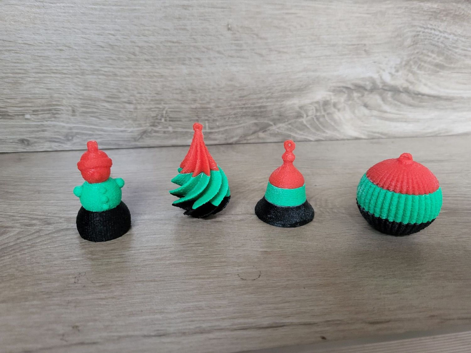 Multi color kerstbal small