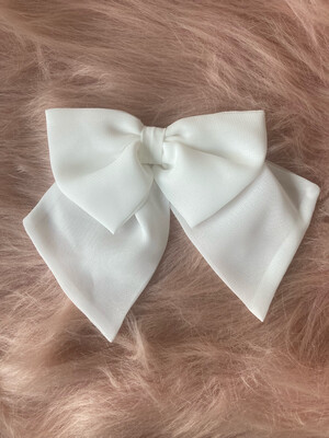 Silk Hairclip // White