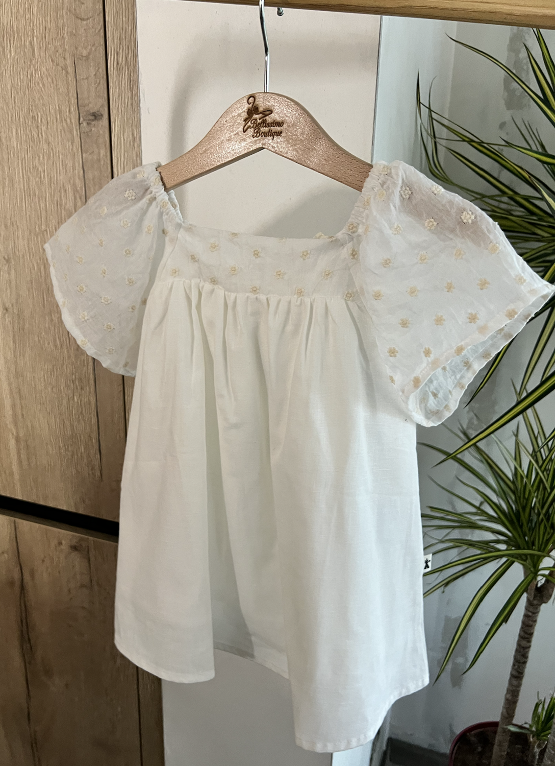Kleedje Milla Petit Indi - wit met bloemendetail mouw