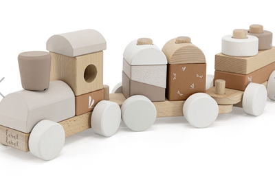 Stacking train -Label Label - Nougat