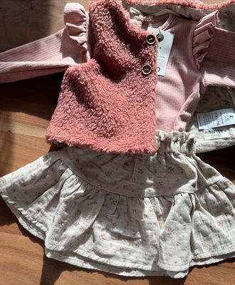 Rokje Flower Petit Indi - beige met bloemenmotief