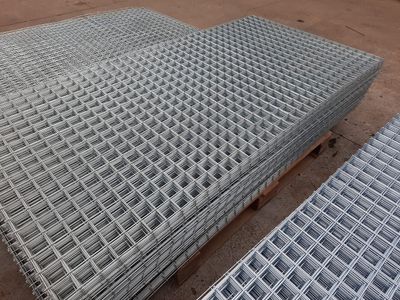 Draadpaneel / volièrepanelen verzinkt – 1 x 2 meter | Maas 55x57 mm | 3,6 mm draad