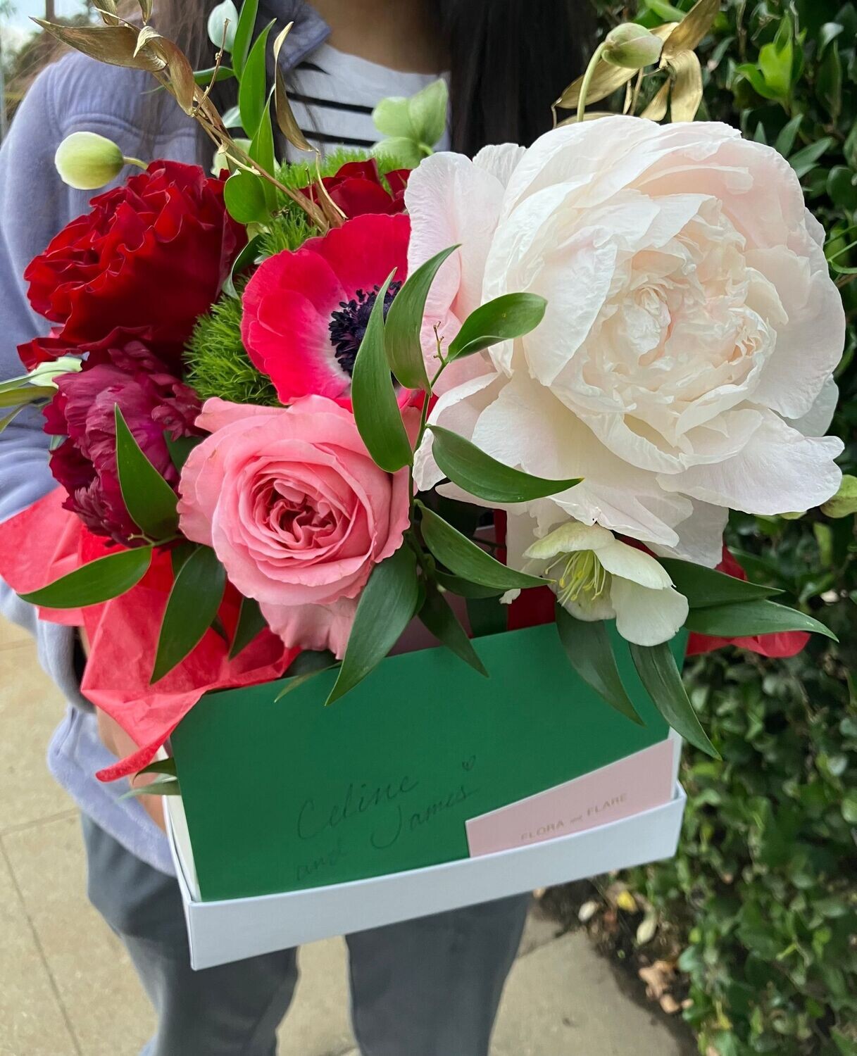 CUSTOM FLOWER ARRANGEMENT - XMAS
