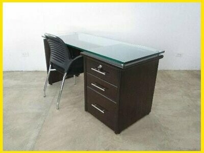 Escritorio Ejecutivo en Madera y Vidrio – 120 y 150 cm