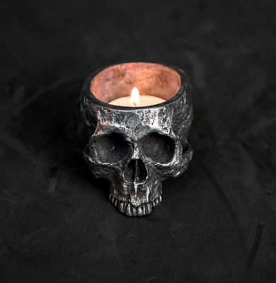Skull ashtray/Candle holder