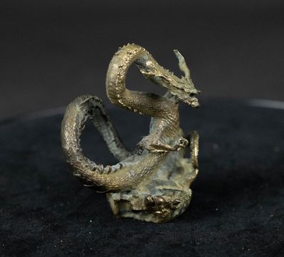 Tyrant of the Skies sculpture