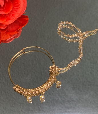 OVERSIZED GOLDEN HOOP NATHS