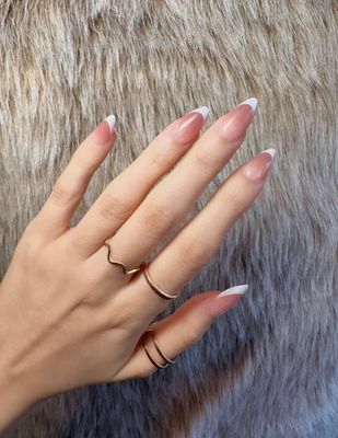SQUARE &amp; ALMOND FRENCH TIPS