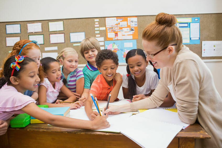 120 Hour TEFL Certification Course w/ TEACHER&#39;S VIDEO EXPLANATIONS + TEYL  PACKAGE (B)