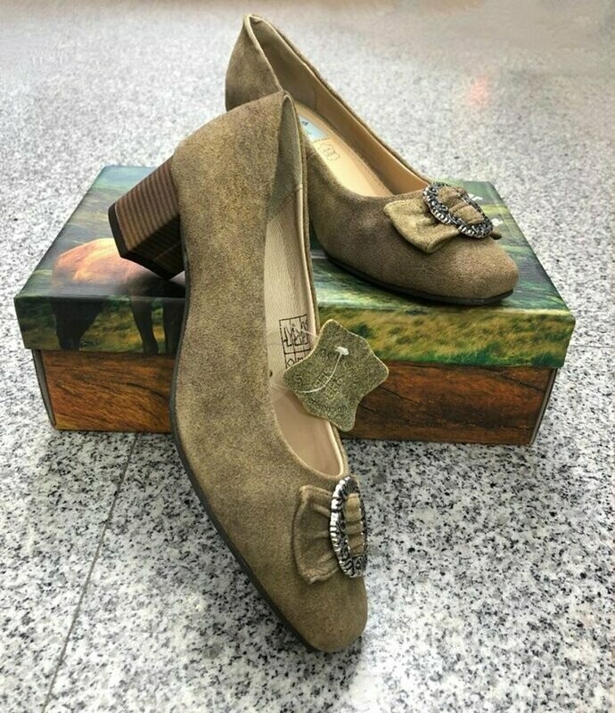 Scarpe tirolesi  €79,00