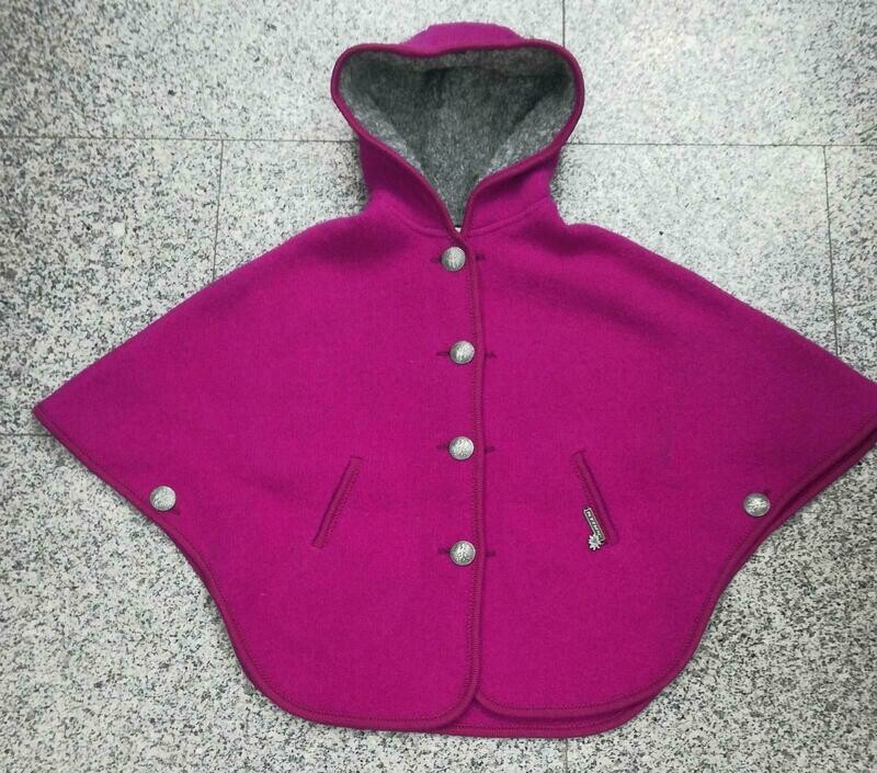Poncho Pinki 2-4 €99,00