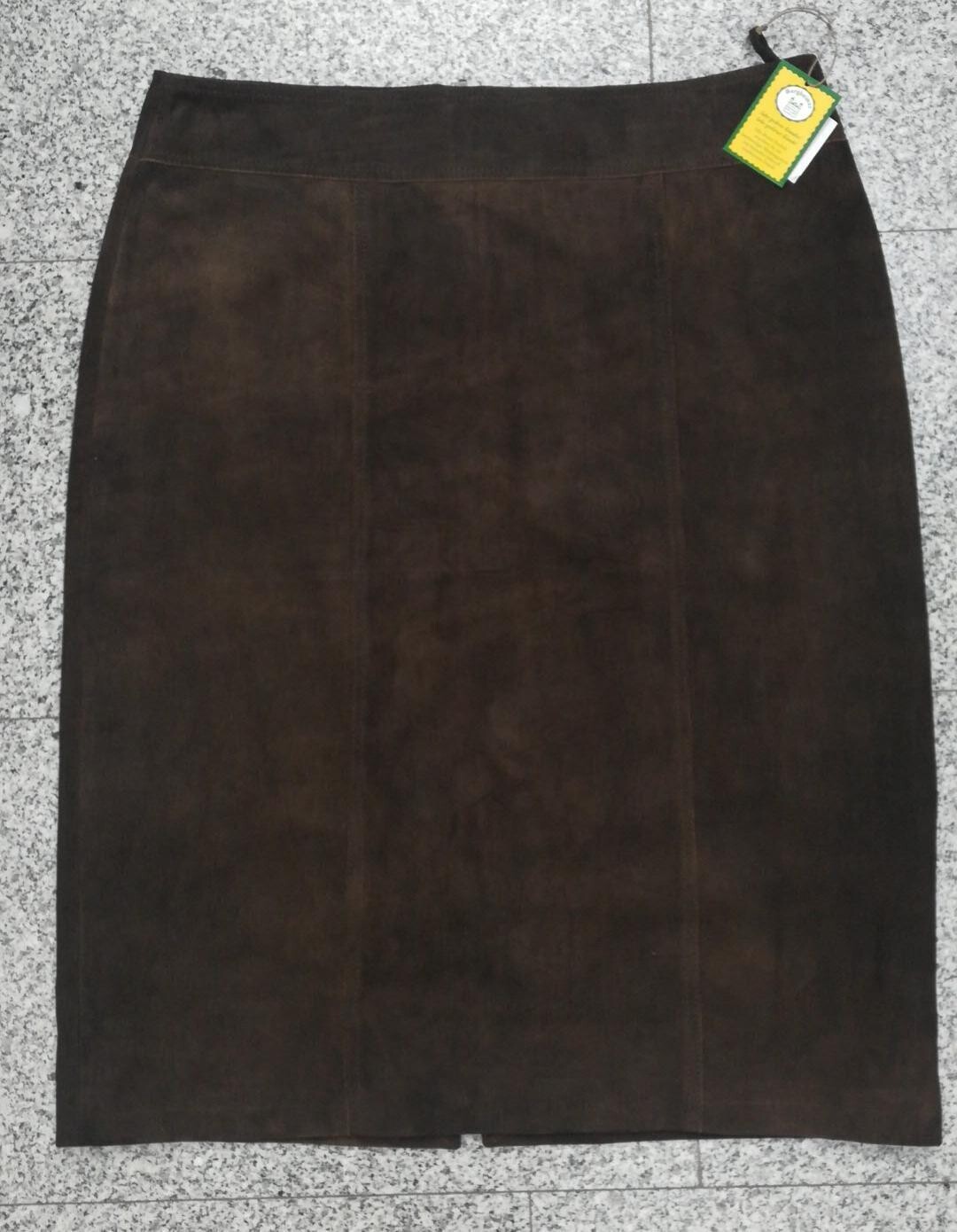 Leather skirt XXL € 169,00