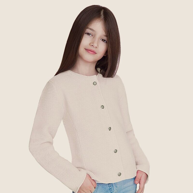 Svenja crema 116, € 49,00