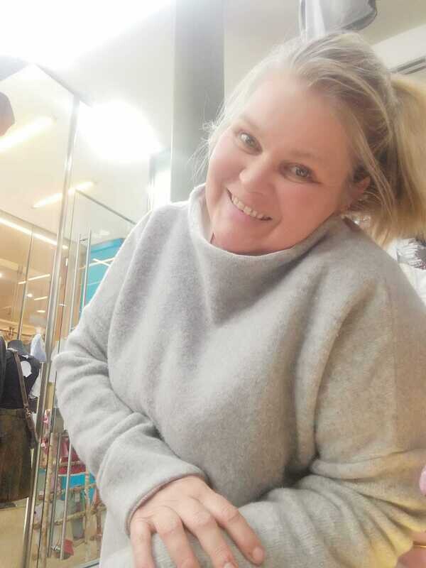 Pulli Nicoletta light grey XS € 149,00