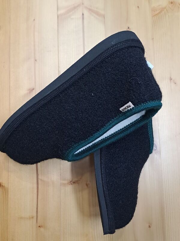 Pantofole lana cotta 44 € 69,00