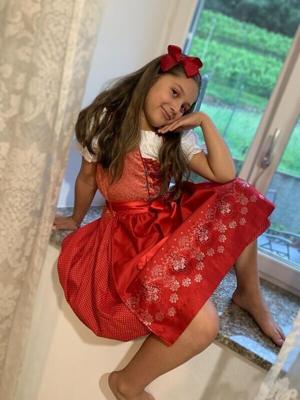 Rebecca €129,00