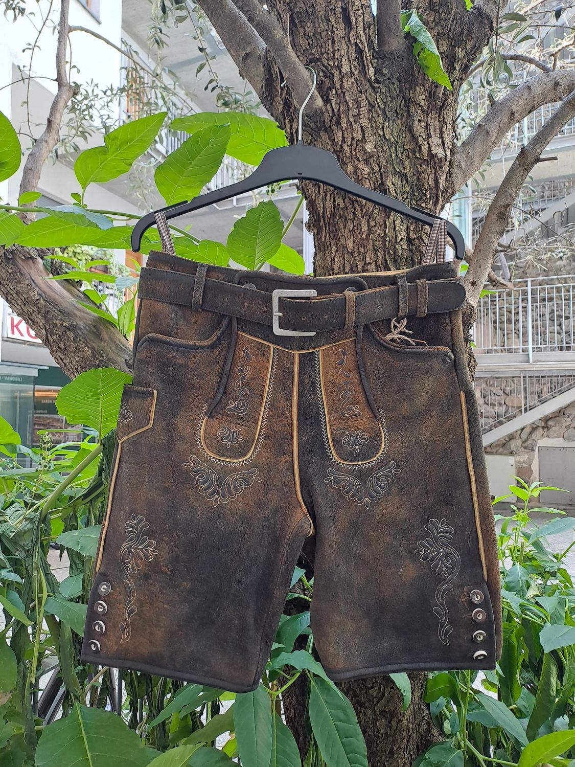 Lederhosen Bernd  dark brown  € 179,00