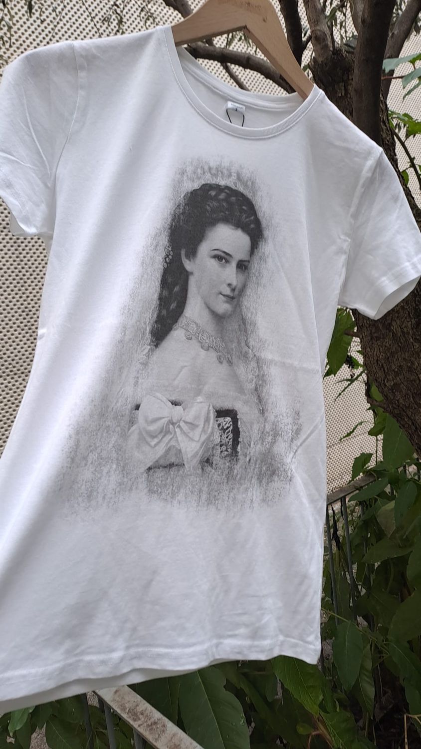 Tshirt Sissi € 39,90