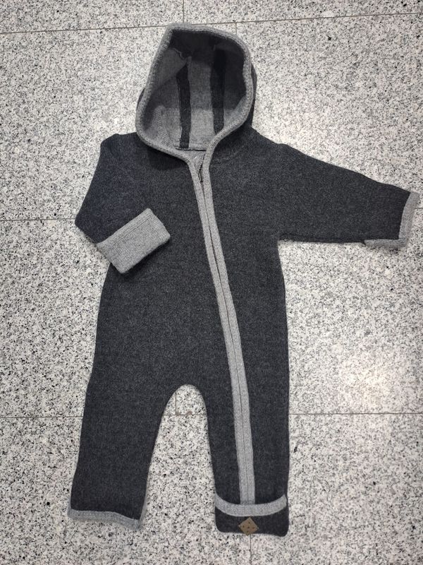 Overall antracite 56,68,74   € 135,00