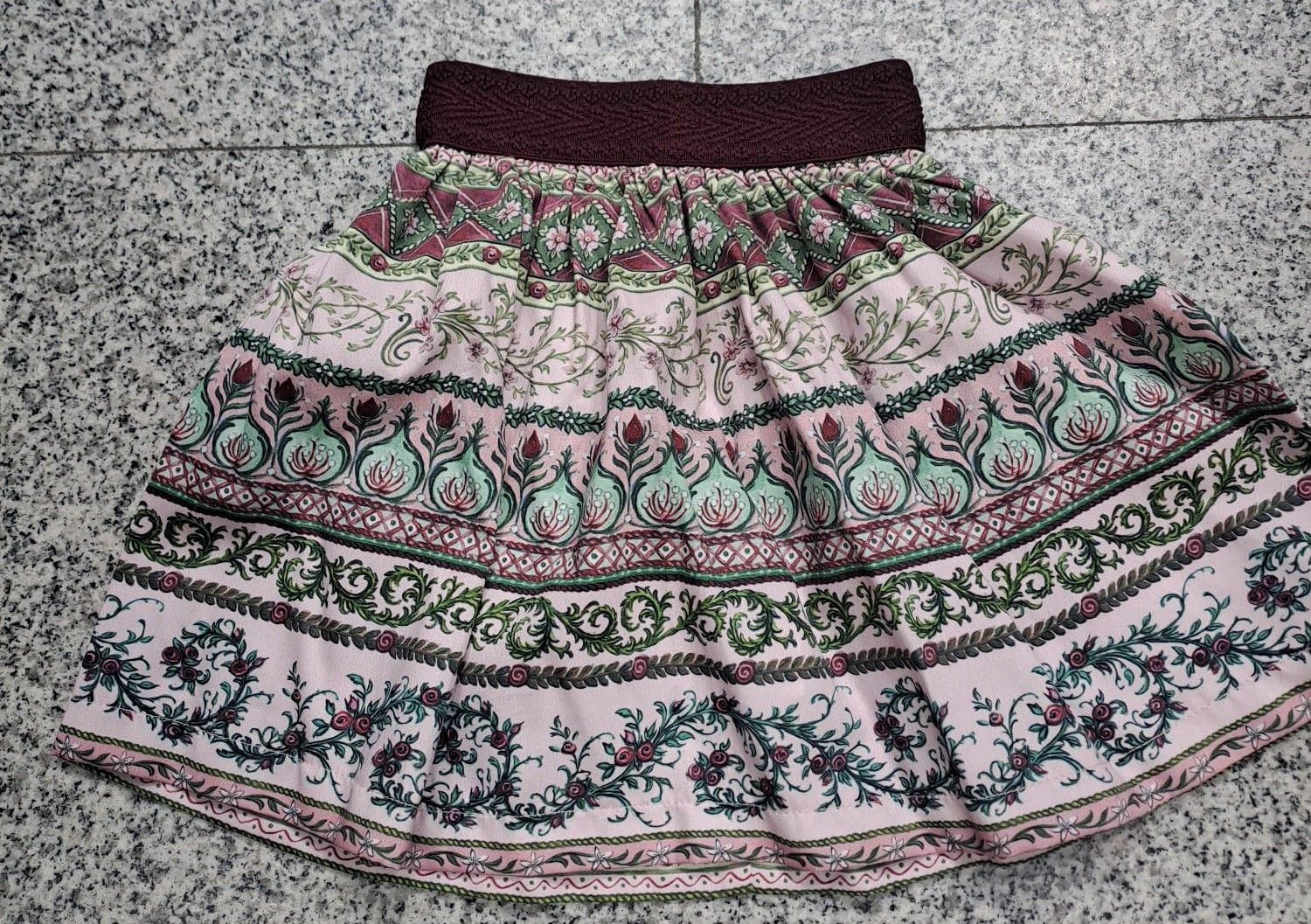 Trachtenrock Klara rosa € 39,00
