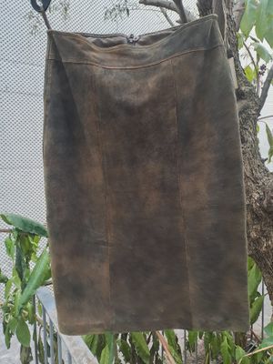 Leather skirt 34,38,40 € 169,00