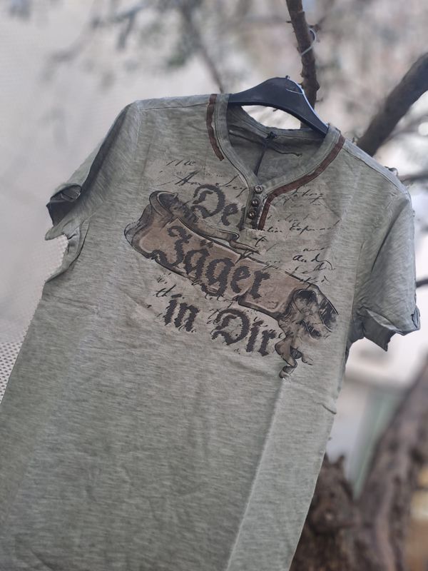 Friedrich t-shirt  € 45,00