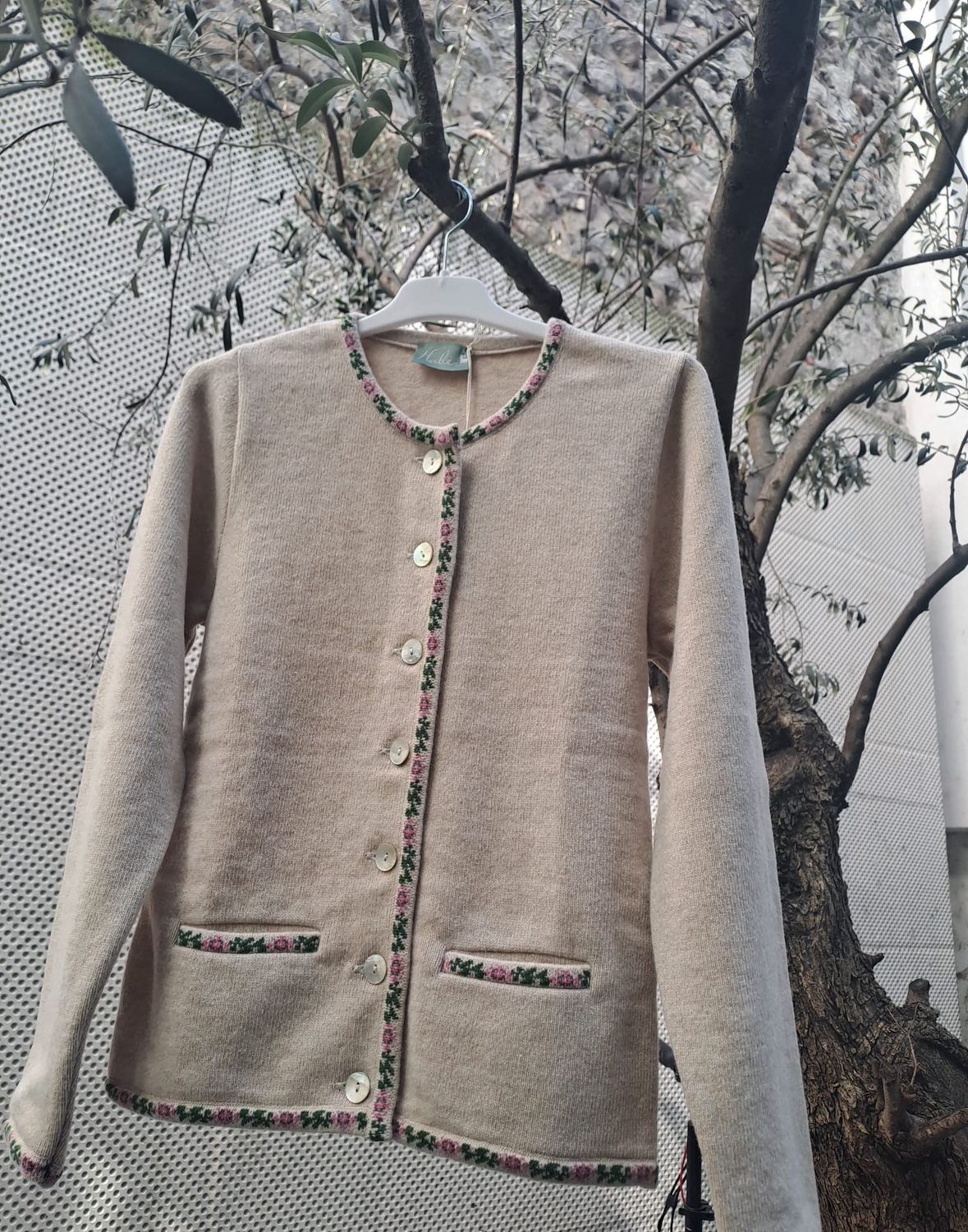 Mary beige € 189,00