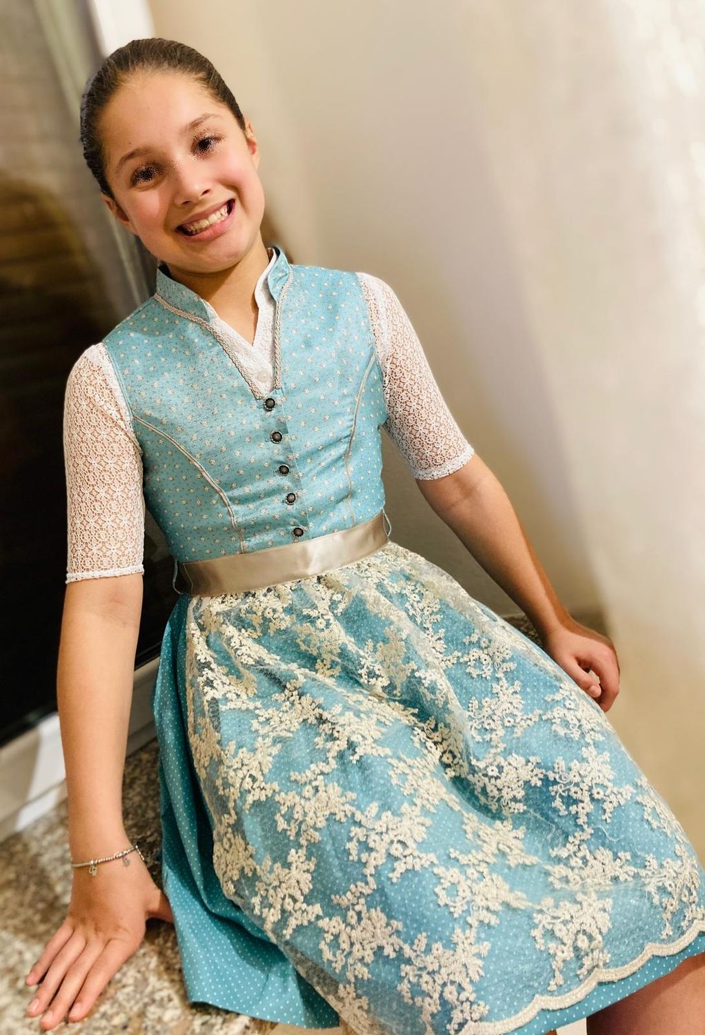 Dirndl Zafira € 139,00