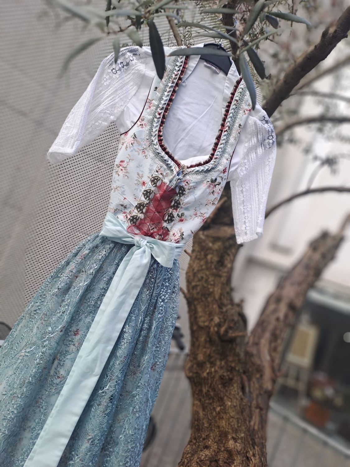 Lia € 149,00