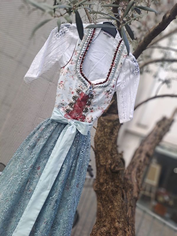 Lia € 149,00