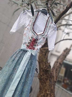 Lia € 149,00