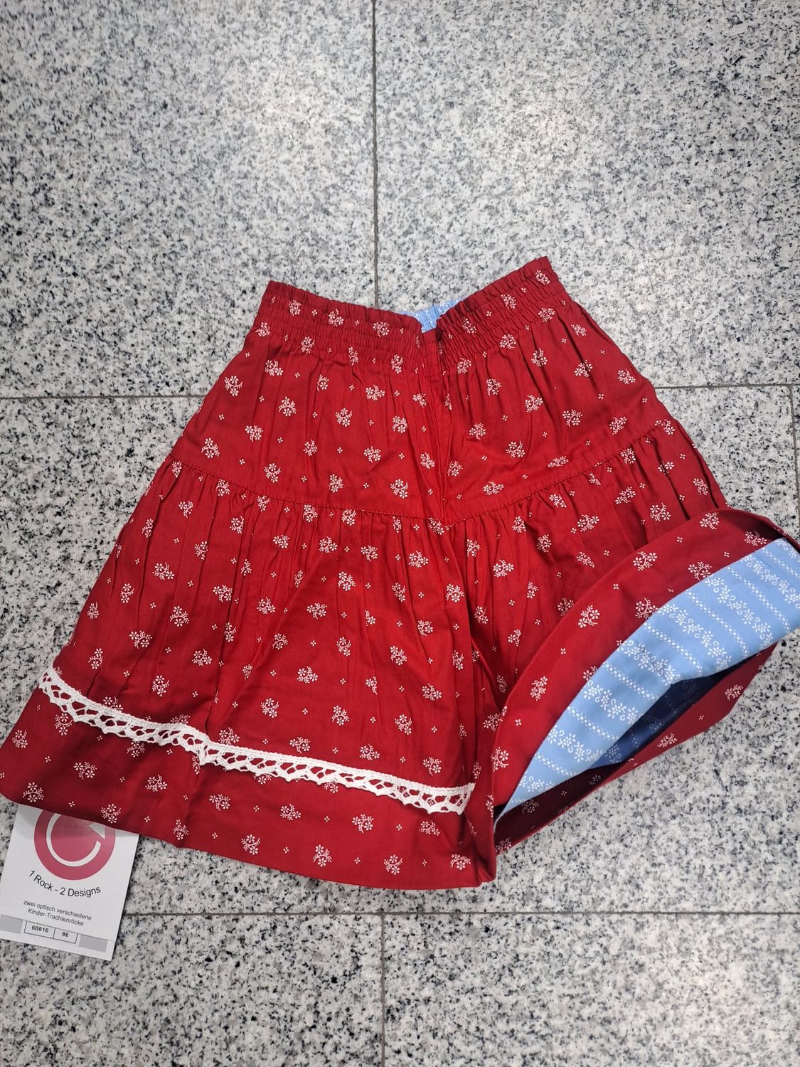 Rosetta skirt € 29,90