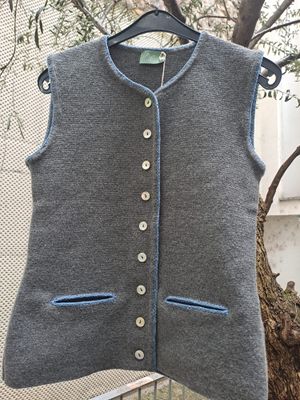 Freyi gilet   € 149,00