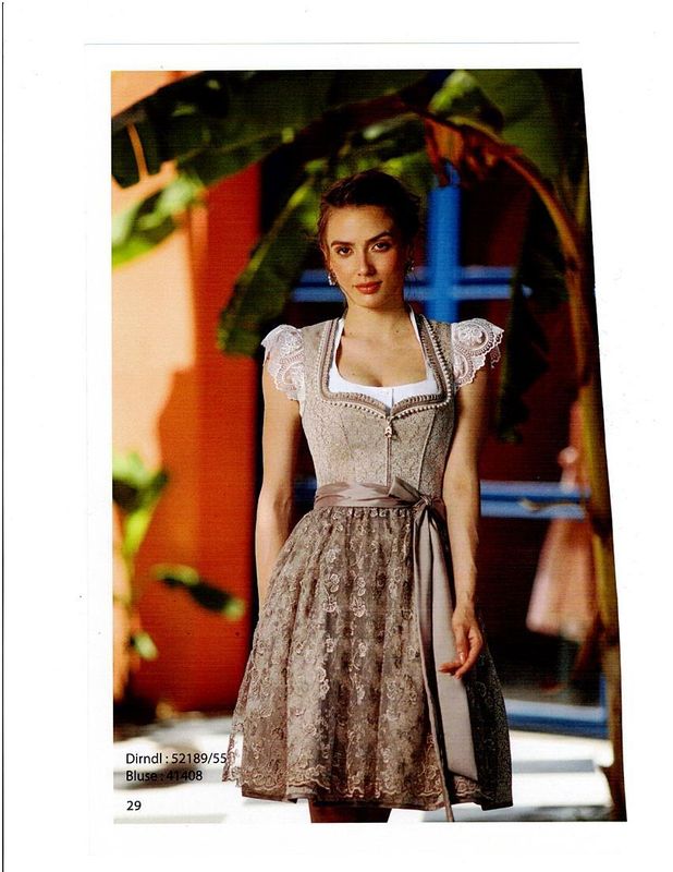 Dirndl Dora € 239,00