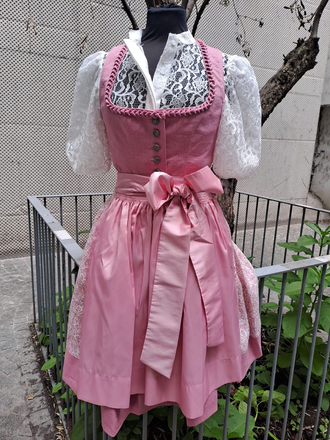Edith Pink € 230,00