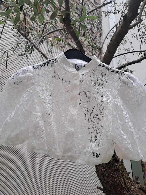 Dirndlbluse weiss €59,00