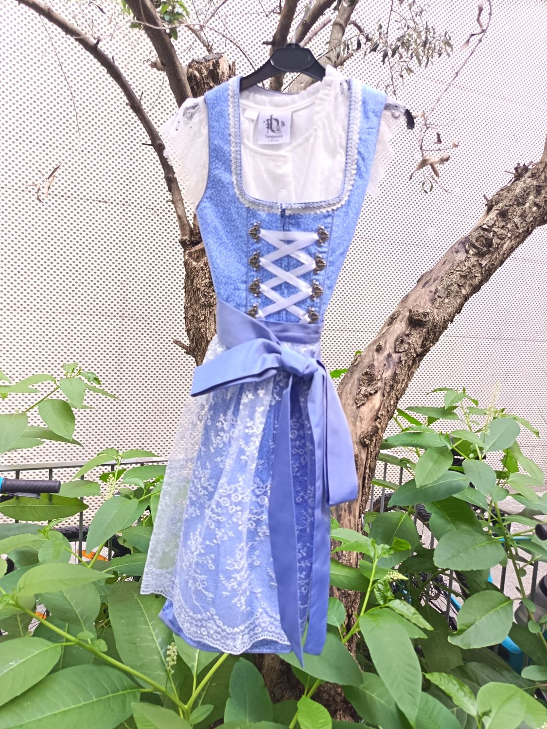 Elsina € €119,00 Elsina € €119,00