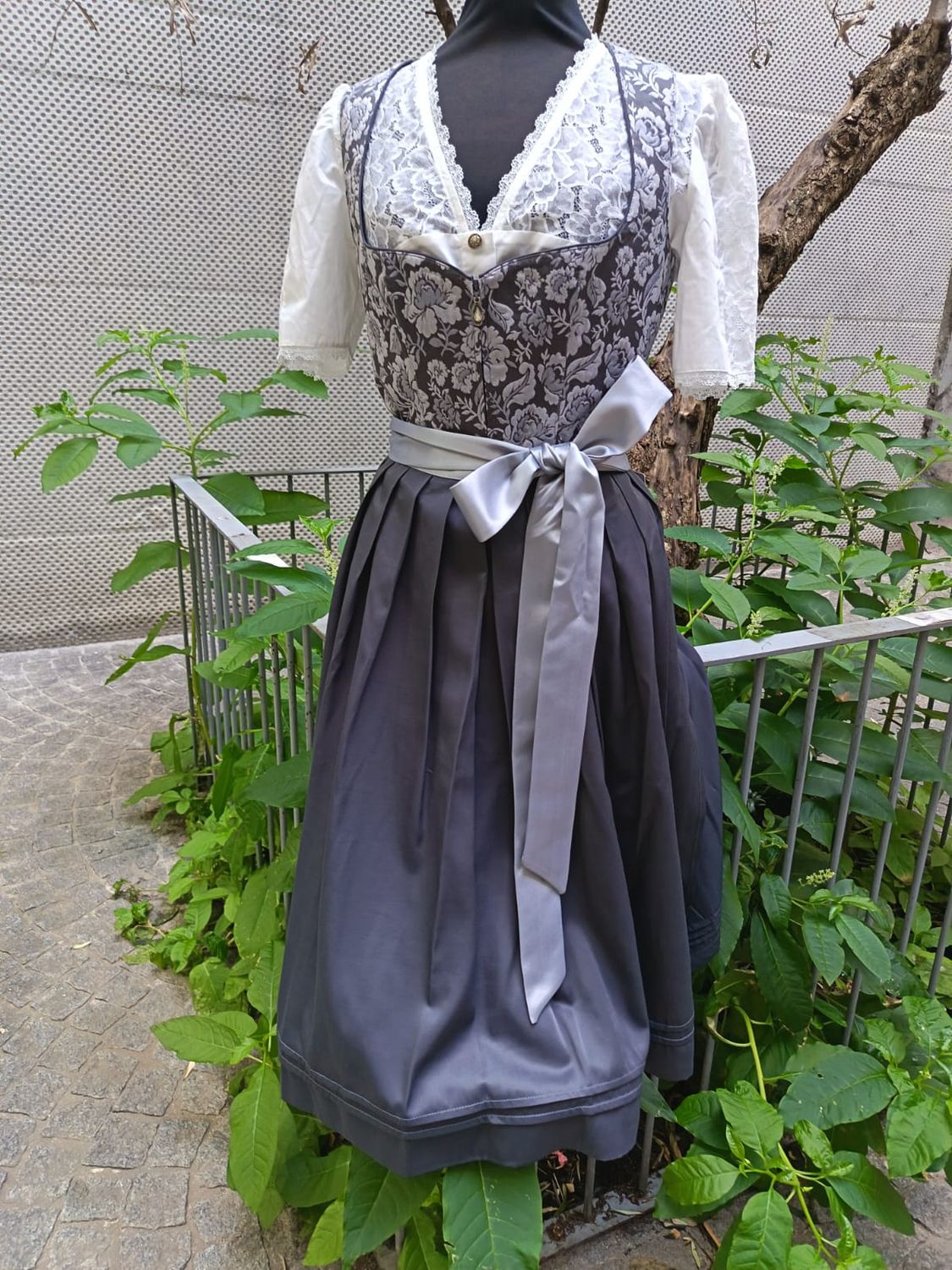 Viktoria €249,00