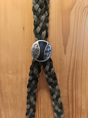 Cravattino € 59,00 Cravattino € 59,00