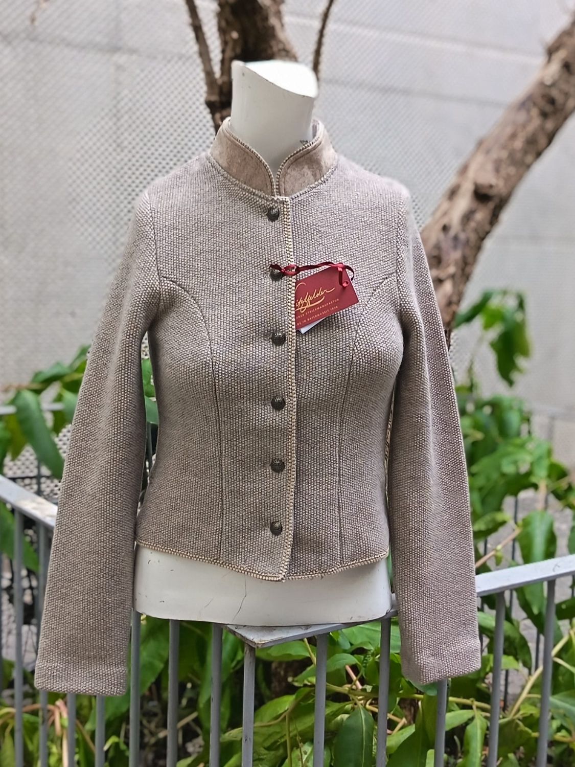 Litzlfelder Vicky beige € 299,00