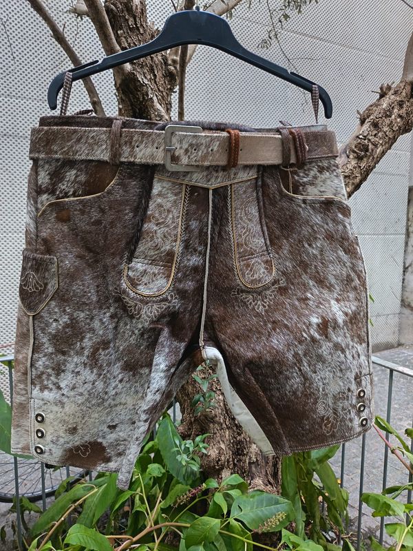 Kuhfellhose Hafling 54 € 299,00