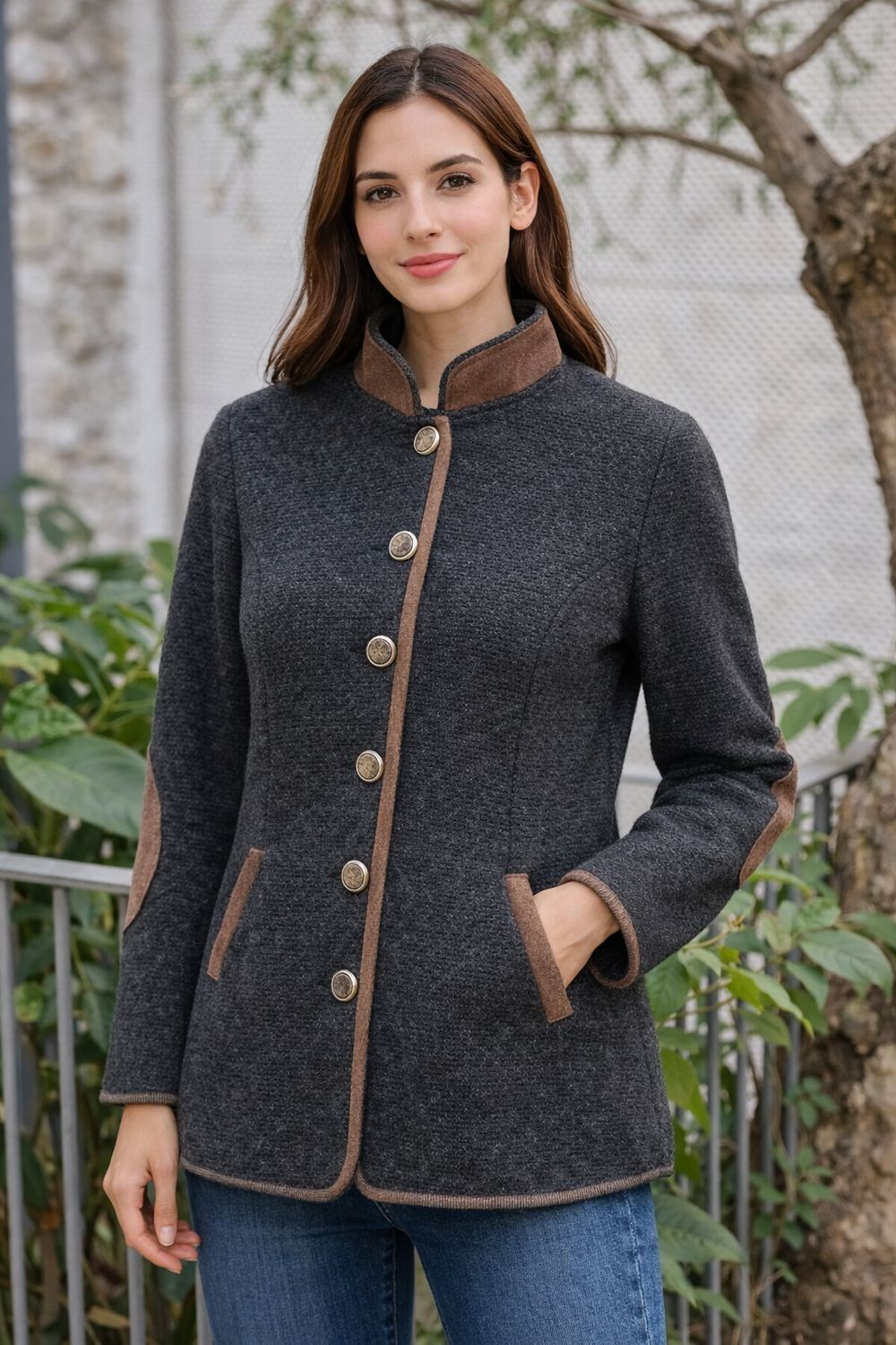 Strickmantel € 380,00